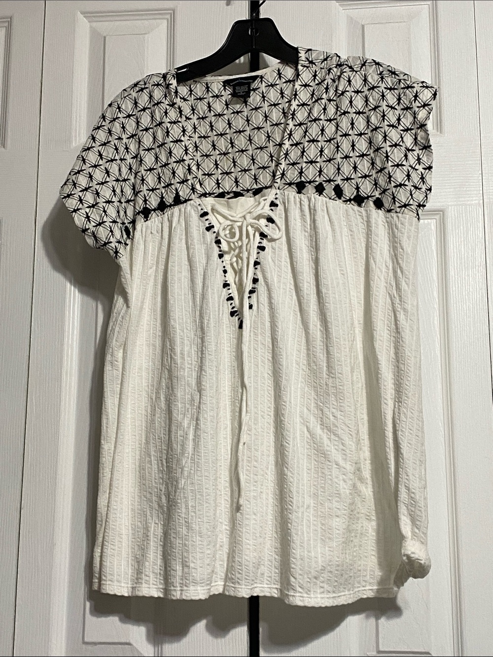 Moda Internationl cotton blend tee shirt top size LARGE